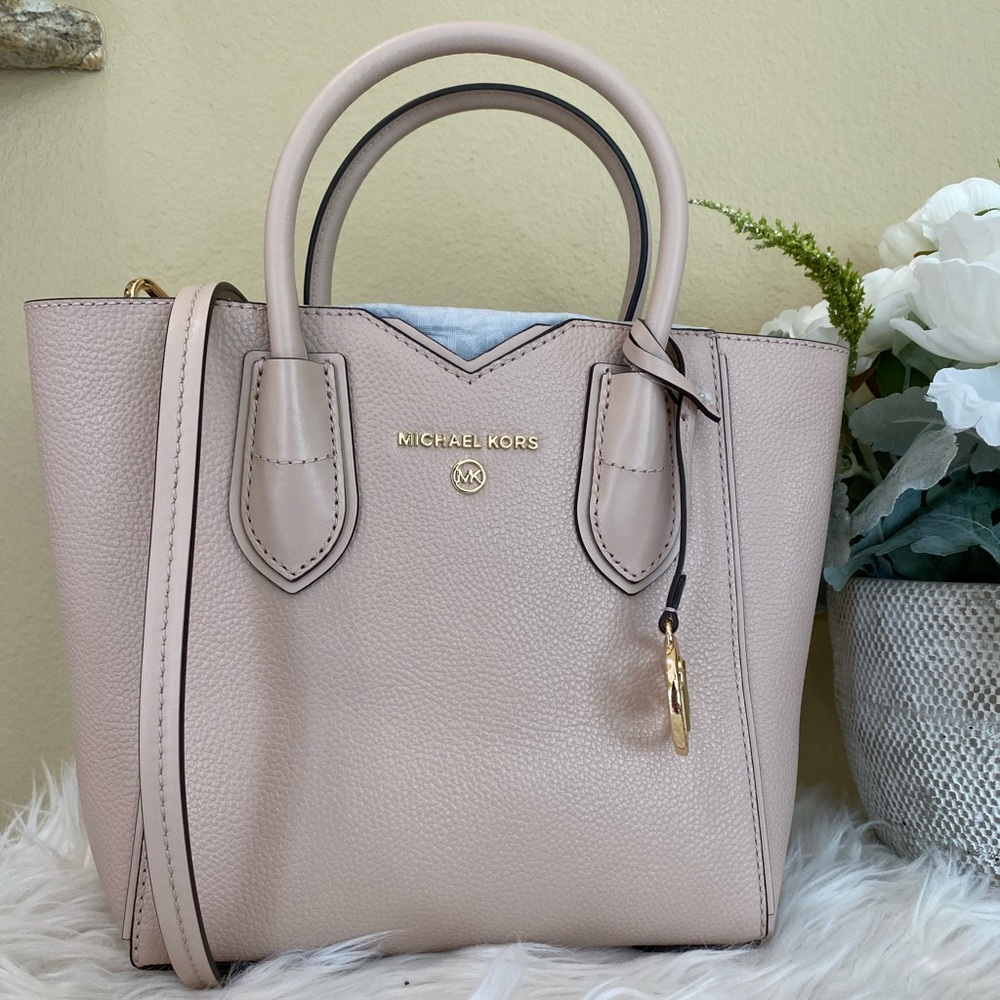 Firm✨Michael Kors Mae small messenger bag - Picture 4 of 13